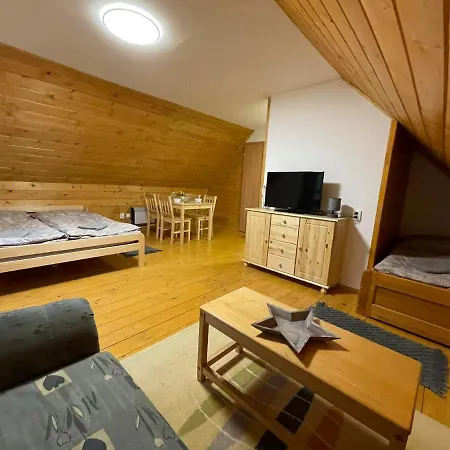 Certovica アパート *